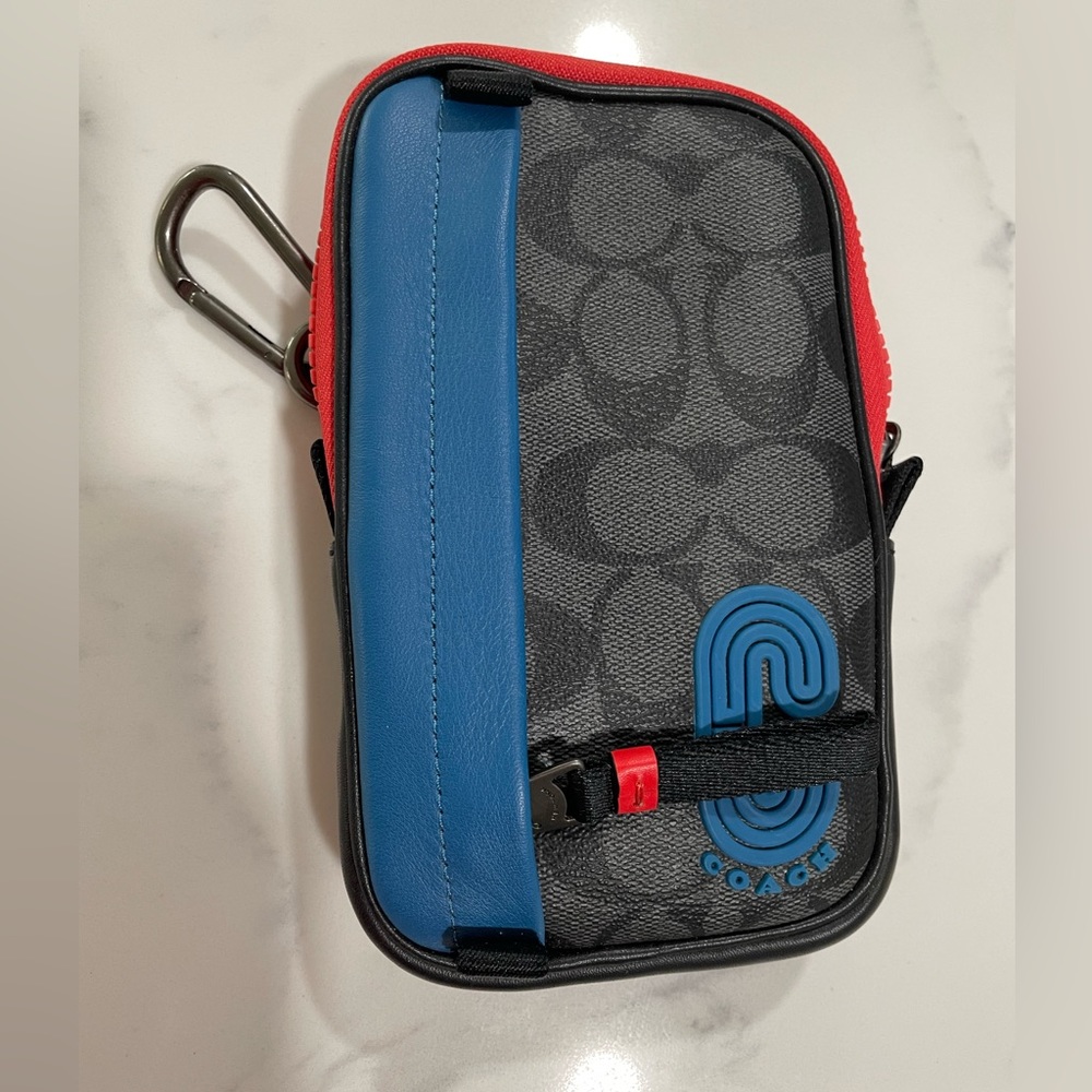 Coach Men’s pouch with Blue C